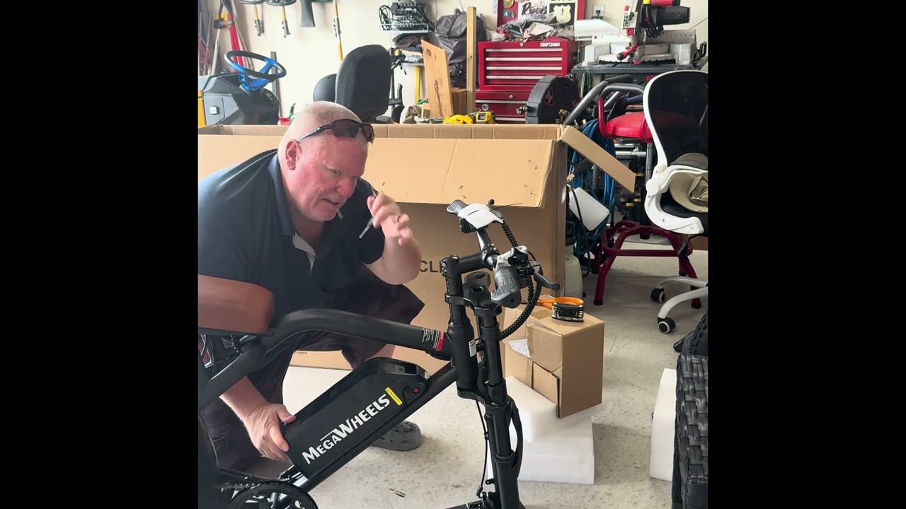 Megawheels Ebike model EB01 unboxing. I’m 300lbs and it did not affect the performance at all.