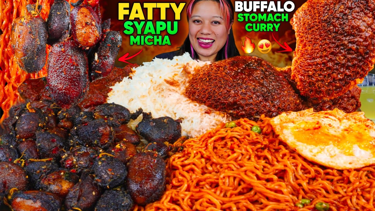 Cooking & Eating Buff Honeycomb Curry 🔥 Fatty bone marrow & Buffalo Stomach | Spicy Noodles Mukbang