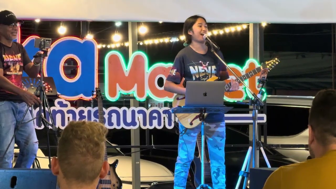 Nene Royal Live at The Naka Weekend Market 