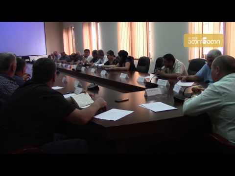 ზუგდიდის გამგეობა „ტოიოტა პრადოს“ მარკის ავტომობილს სახელმწიფოს გადასცემს