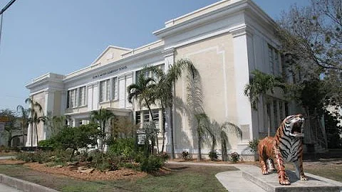 Josephine Parker City Hall at Historic Glynn Arche...