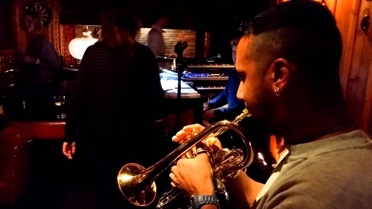 Live Music @ La Cheminée Bar Verbier