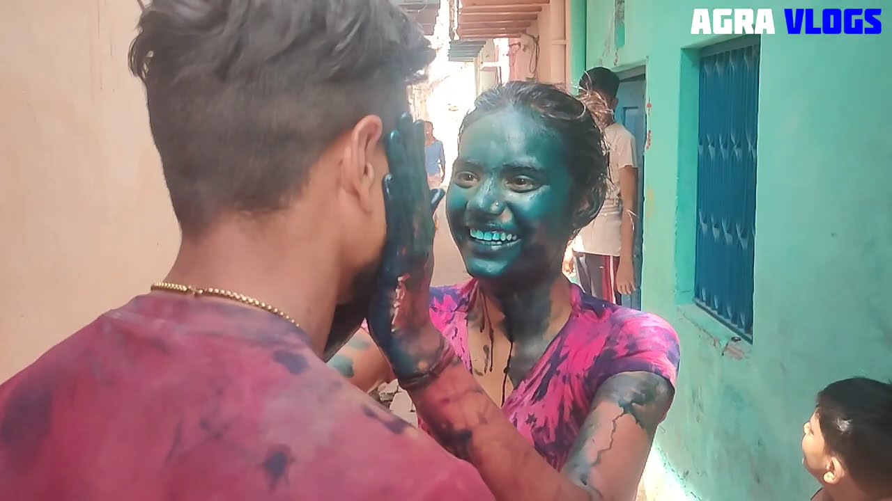 गांव की होली holi ❤️ PART 3 |  भाभियों को रंग दिया 🤣| इस बार दूसरे गांव में होली 😂| Agra vlogs ✨