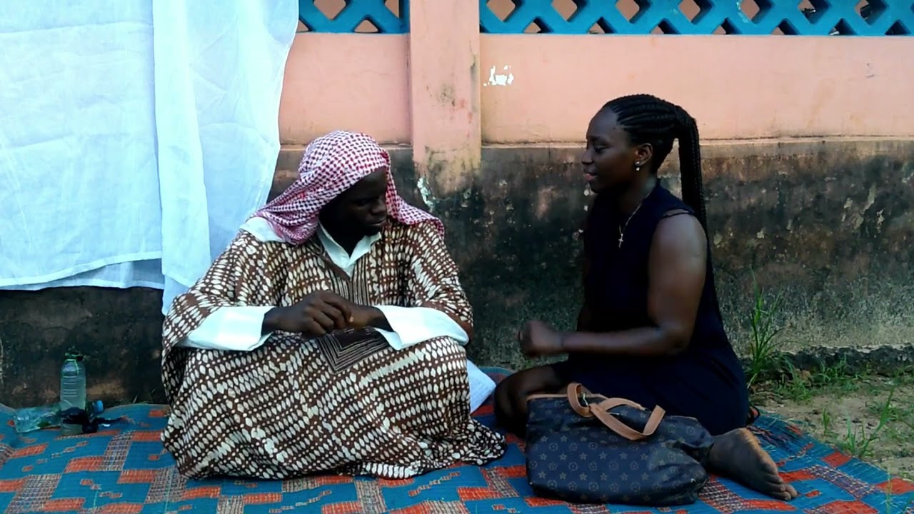 Documentário intitulado infância  realizador  Beja Sandém Mané projecto KINDING KONDONG 