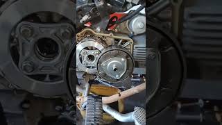 How A Motorcycle Dual Clutch Works.