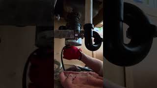 How to change out a garbage disposal. Rotten and rusted! Part 1