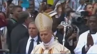 Pope Leo wraps up African trip with a final Mass in Equatorial Guinea