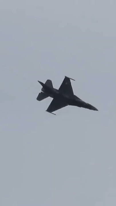 F-16 Falcon 2025: The Fighter Jet That Just Won’t Die!
