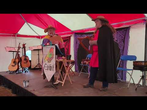Éiníní at the 2025 Medieval Fair - Dagda's Harp
