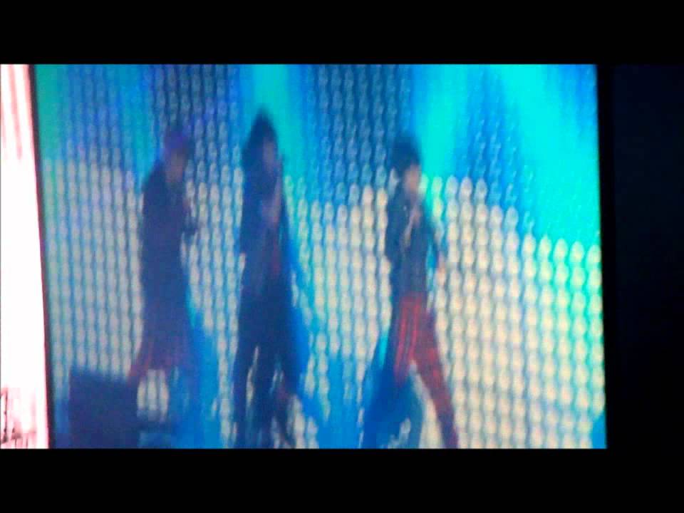 [FANCAM] 120208. MUSIC BANK PARIS - SHINee - Ring Ding Dong & Lucifer