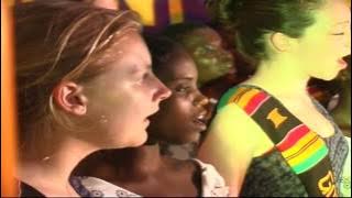 Winneba Youth Choir / Gordonstoun School Choir - The Peace of God, John Rutter