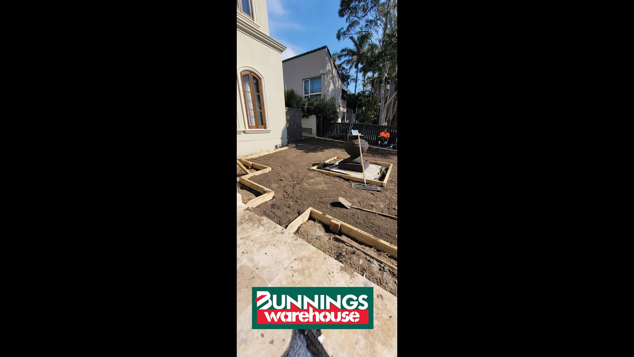 Timber garden edge, Low cost transformation gardens, Garden Edge Ideas