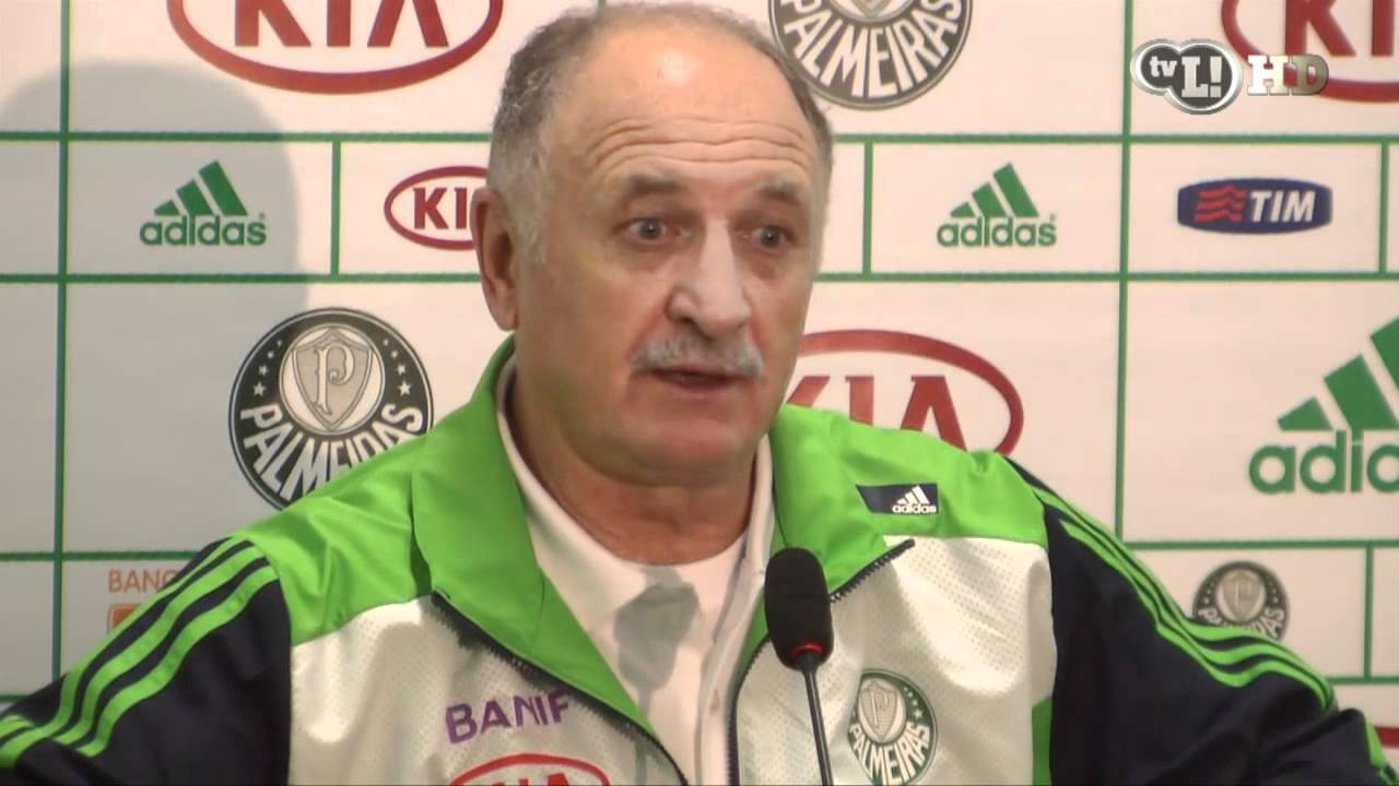 Felipão alfineta imprensa e diz querer estar na Copa de 2014