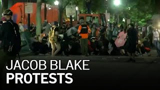 Protesters in Oakland Turn Out in Solidarity With Wisconsin Demonstrators