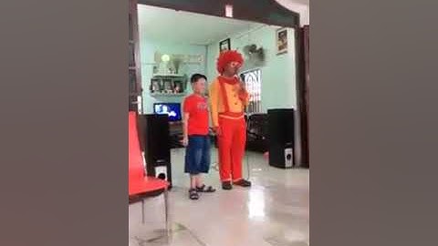 Chú hề MC dẫn chương trình cực vui trong tiệc sinh nhật tại gia #chúhềmc #mcsinhnhật #tổchứcsinhnhật