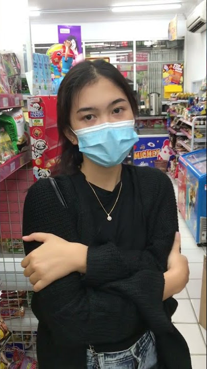 Video Mentahan Bahan Halu Belanja sama cewek cantik. buat manasin mantan