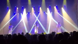 Download Lagu Kung Foo Fighting - Cheese Pizza MP3