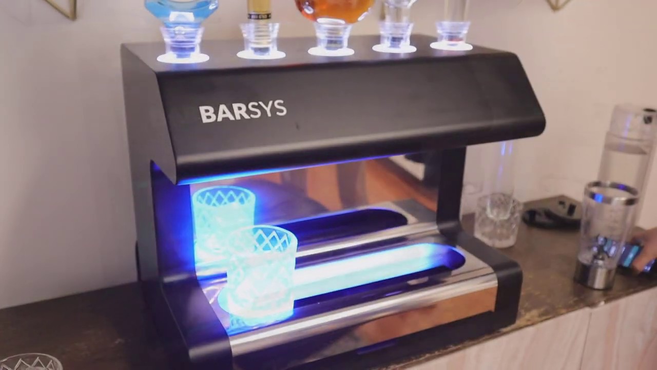 Pro Bartender outsmarted by a Robot? (Bev by Black & Decker