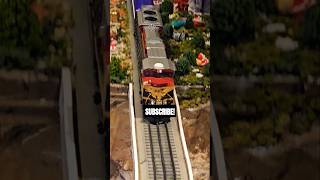KCS SOUTHERN BELLE HAULS A HOLIDAY TRAIN! COOL O SCALE LAYOUT AT KC UNION STATION! #shorts #train