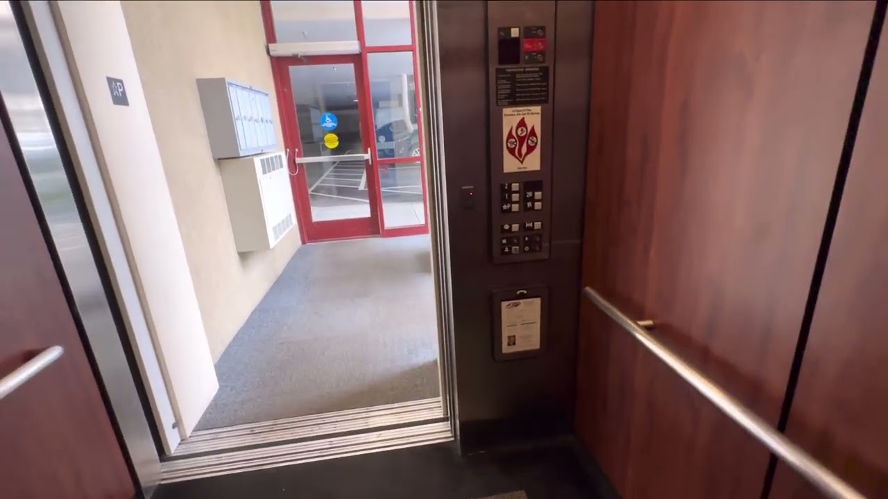 1999 Otis Series 1 hydraulic elevator at 300 Market Street, Chapel Hill NC (2025)