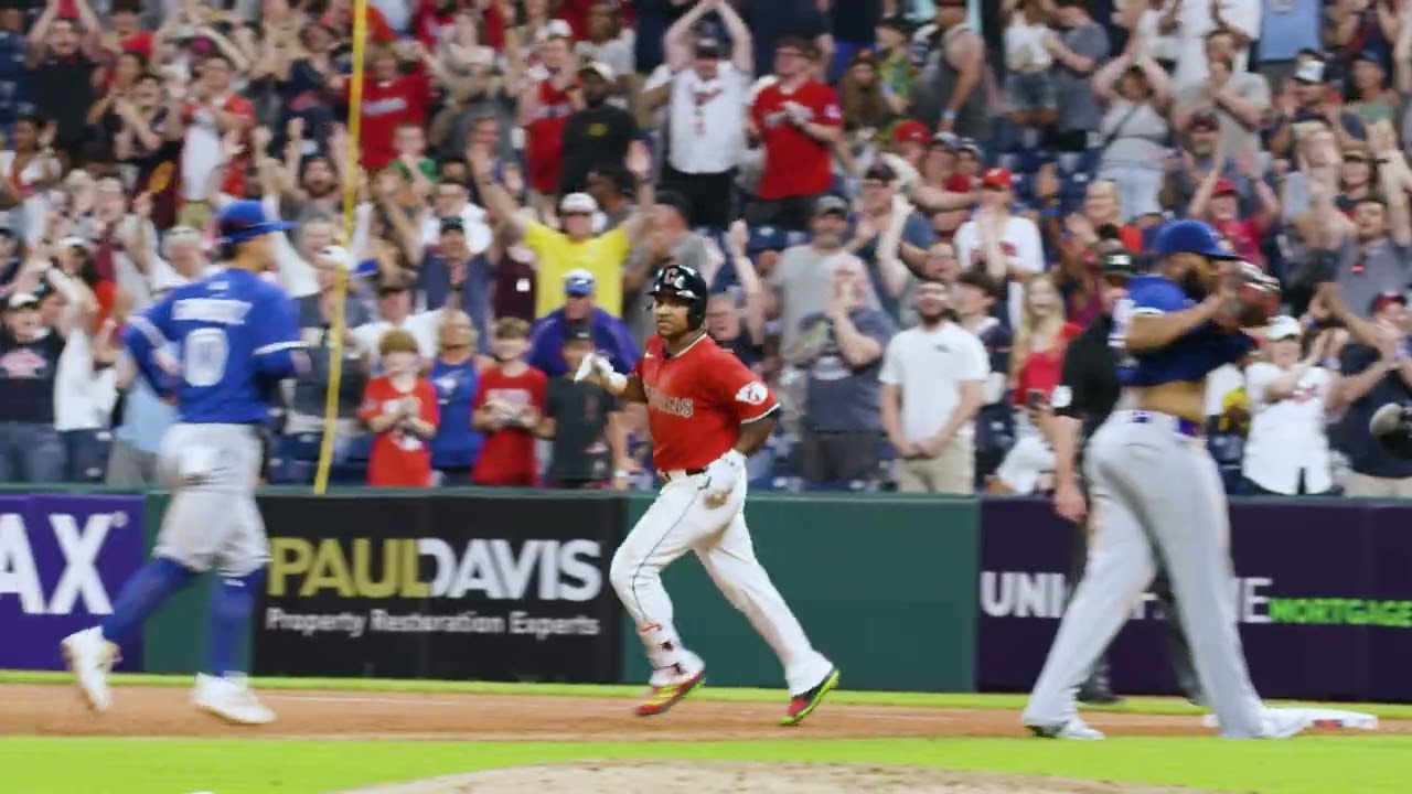 José Ramírez Laces Walk-Off Single