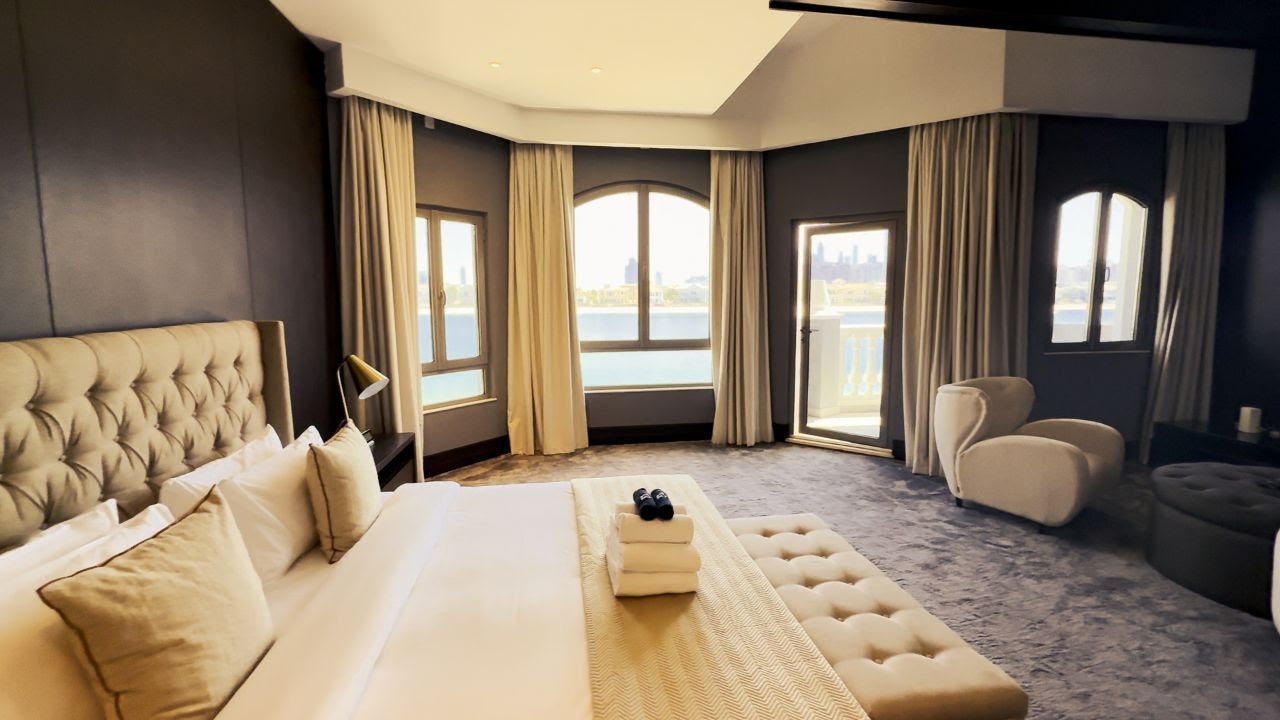 HOUSES FOR FLIPPING, COLOMBIAN RESTAURANT, IPHONE CASE | VLOG 1166 | DAY IN THE LIFE OF AN EXPAT