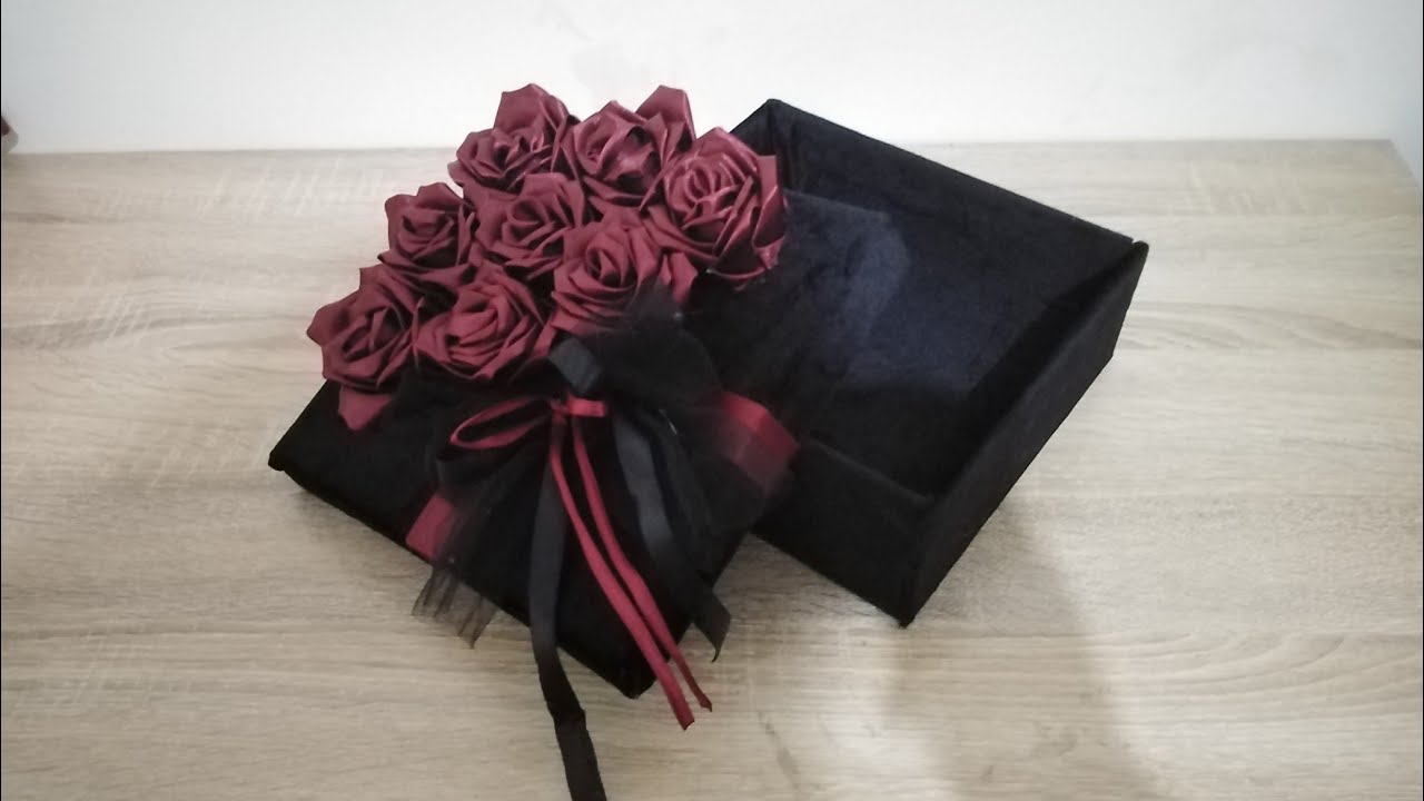 #Boîte #cadeau  عندك#علبة #حذاء؟ صاوبي بها أجمل #علبة #هدايا🎁🎁#عيد #الحب