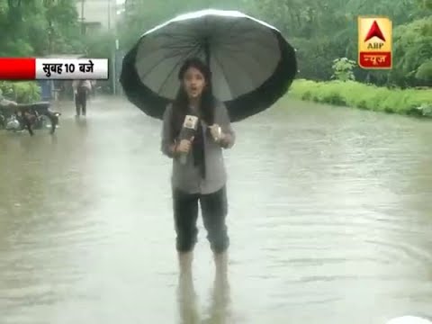 Rain in Delhi-NCR: People forced to cross dirty water on Noida roads