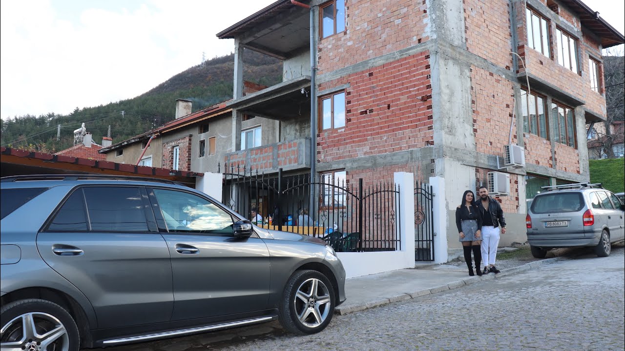 Освещаване домът на Боби & Надя Милеви гр.Кричим 2025г.