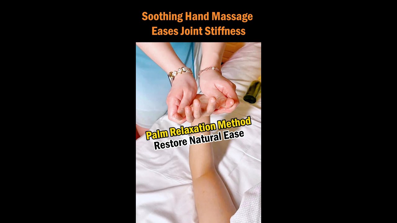 Успокаивающий массаж рук снимает скованность в суставах.