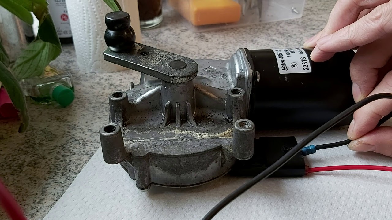 BMW windshield wiper motor test with 12V DC power - YouTube