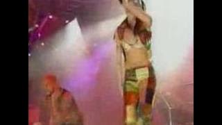 Spice Girls live in Wembley - Never give up on the goodtimes