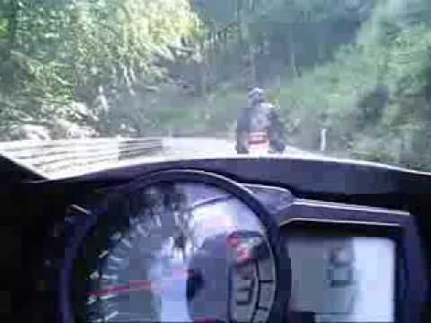 eine der schÃ¶nsten Strecken in Mitteldeutschland aus Perspektive einer Suzuki GSXR 1000, in Front eine Yamaha mit Dreli