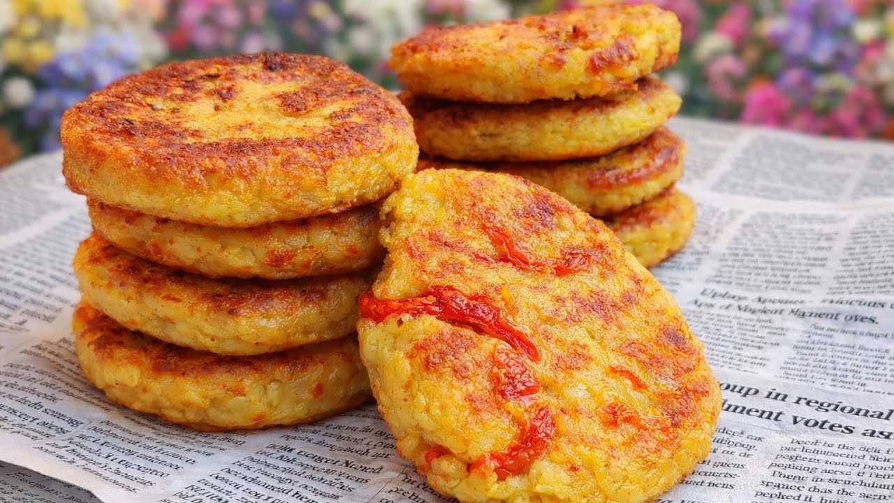 Do you have eggs and potatoes at home? That's enough 🥚🥔 / Cheap & easy & No oven / Amazing taste 🤤✨💕