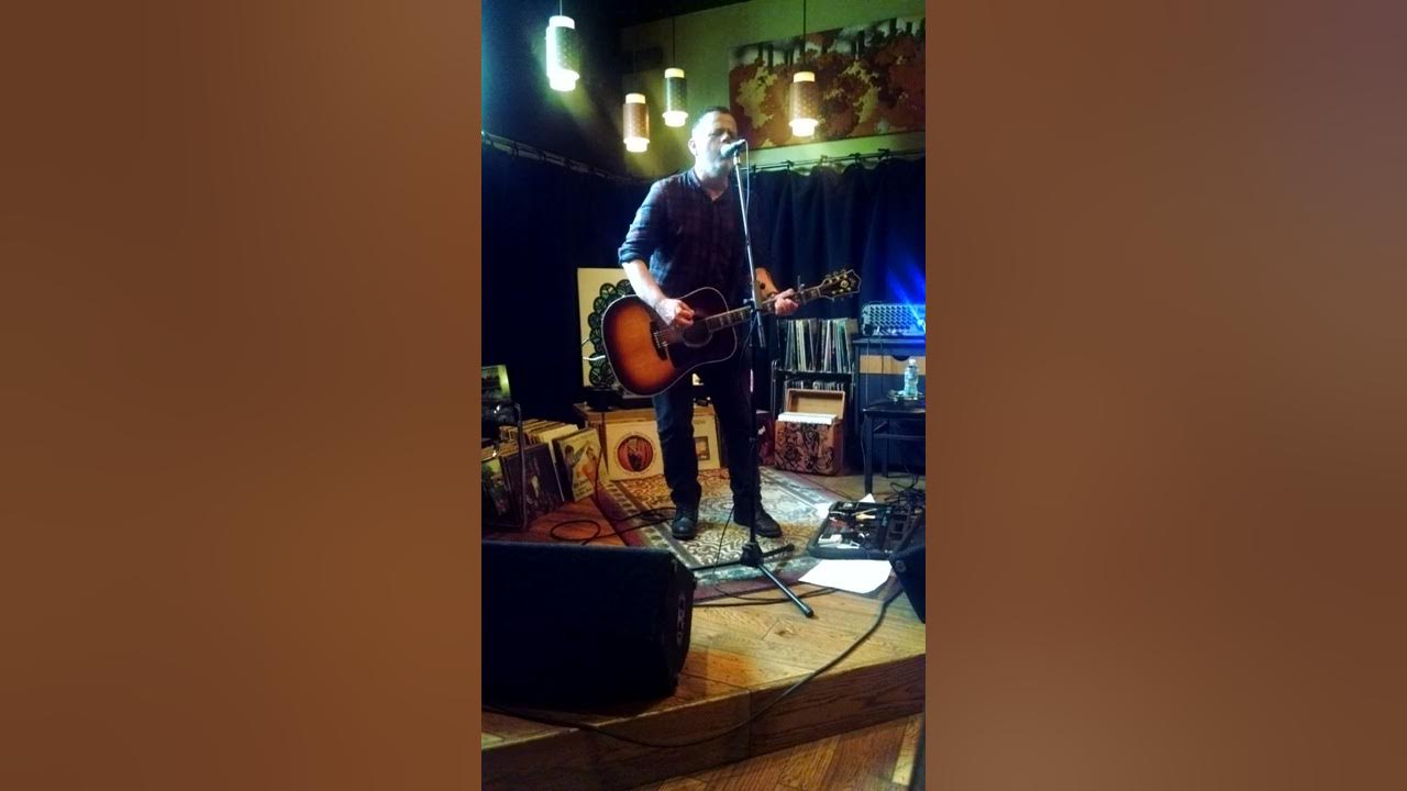 Matthew Ryan Boxers May 22, 2018 Live at Hollywood Gardens