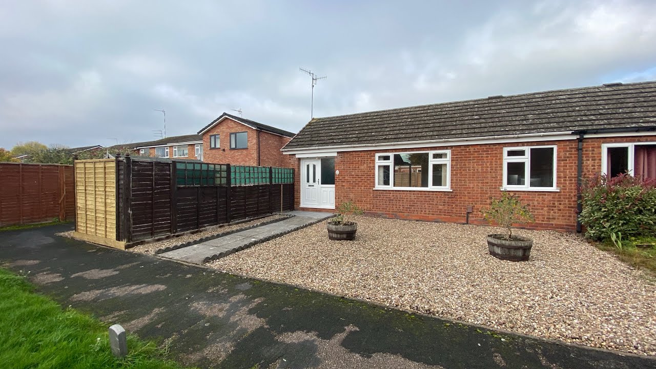 Newsholme Close, Woodloes Park, Warwick YouTube