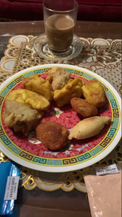 Rokok gorengan kopi nikmat bro 🤣👌