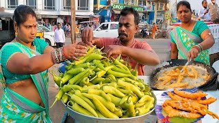 Husband Wife Selling Mirchi Pakoda At Puri Sea Beach । Price ₹ 5/ Only । Indian Street Food