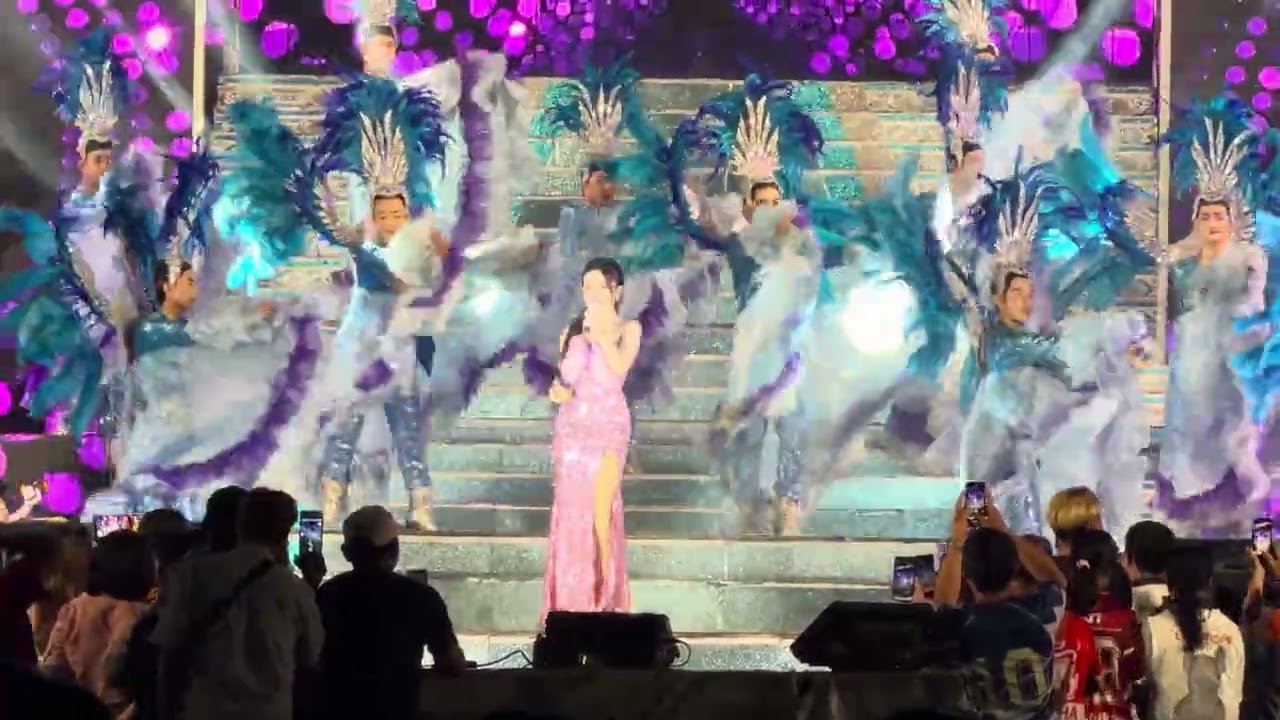 สาวส่ำน้อยคอยฮัก - อุ๋งอิ๋ง สาวน้อยเพชรบ้านแพง 1 มีนาคม 69วัดพระธาตุหนองบัว  จังหวัดอุบลราชธานี