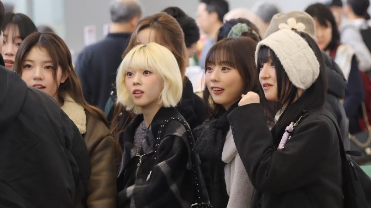 Unis checking in at Incheon Airport [4k]