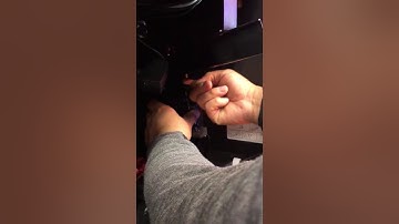 How to change the coin acceptor setting from 25 dollar cent to a token of The AB Jukebox