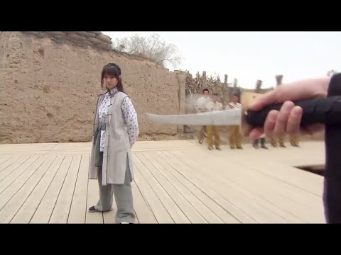 抗日功夫電影！日軍吊打小女孩惹怒了高手，下秒全殲日軍 🔥 功夫 | Kung Fu