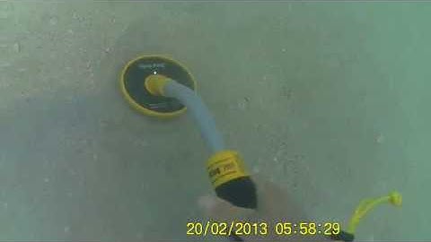 FINDING TREASURE WITH MY VIBRA-IKING 750 UNDERWATER METALDETECTOR