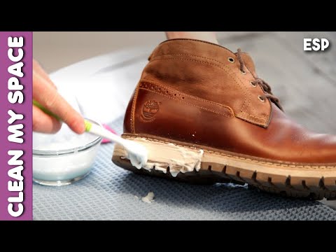 Video: Cómo mantener botas de cuero impermeables: 9 pasos (con imágenes)