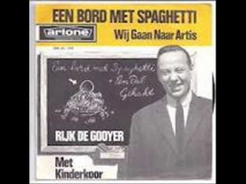 een bord met spaghetti Rijk de Gooijer