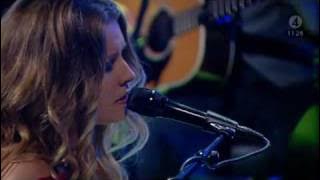 Pernilla Andersson - Don't Let Me Down (Live Nyhetsmorgon 2009).avi