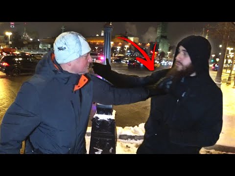 ЛЕВ ПРОТИВ - СХВАТИЛ ЗА БОРОДУ