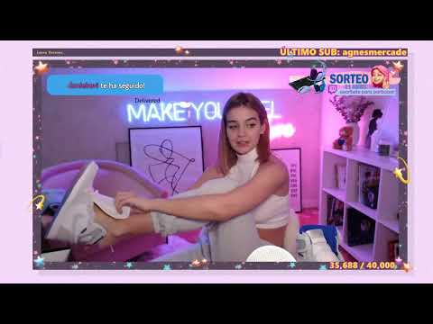 Laura Escanes pies Twitch