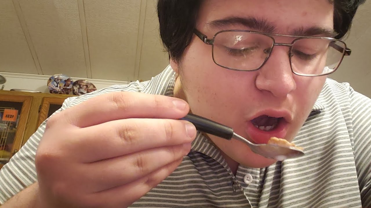 Rating cinnamon toast crunch YouTube