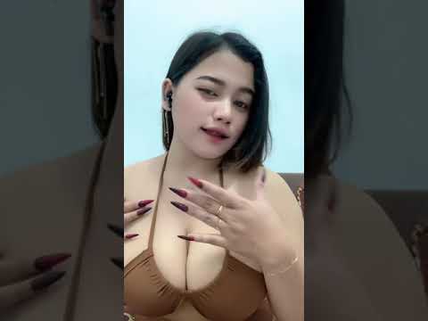 BEBBY MOY GOYANG HOT PANTAT GEDE PART 6